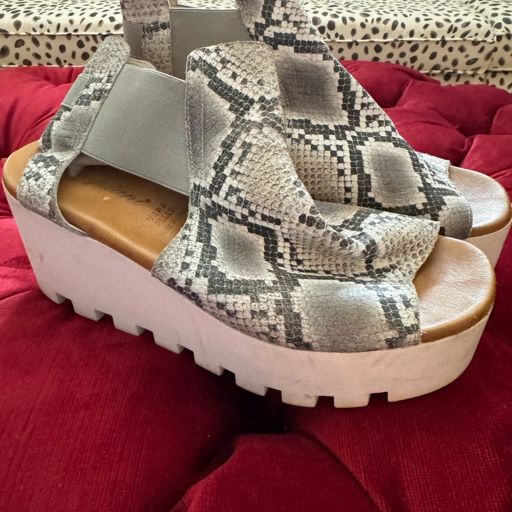 Piampiano platform sandal with snake skin look